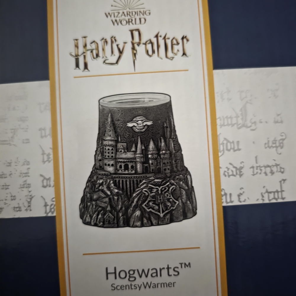 Scentsy Hogwarts Houses Wax Collection Box
